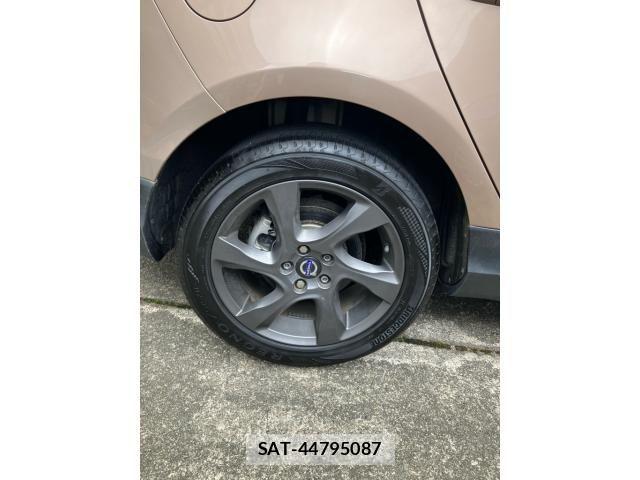 Volvo CROSS COUNTRY 2013-09 7964308-4