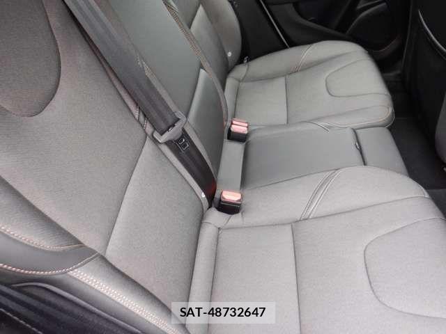 Volvo CROSS COUNTRY 2019-09 8102539-11
