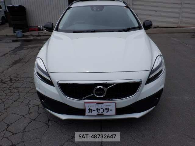 Volvo CROSS COUNTRY 2019-09 8102539-1
