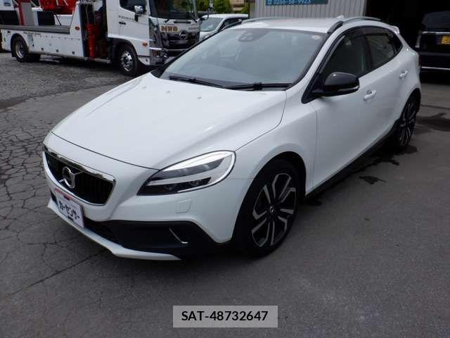 Volvo CROSS COUNTRY 2019-09 8102539-6