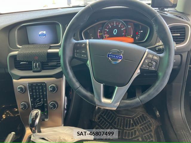 Volvo CROSS COUNTRY 2013-08 8146950-11