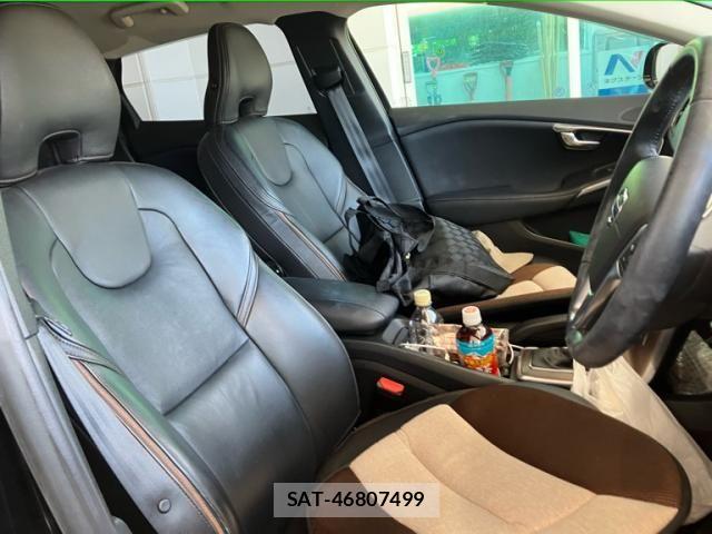 Volvo CROSS COUNTRY 2013-08 8146950-12