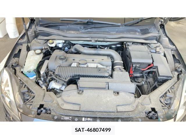 Volvo CROSS COUNTRY 2013-08 8146950-26