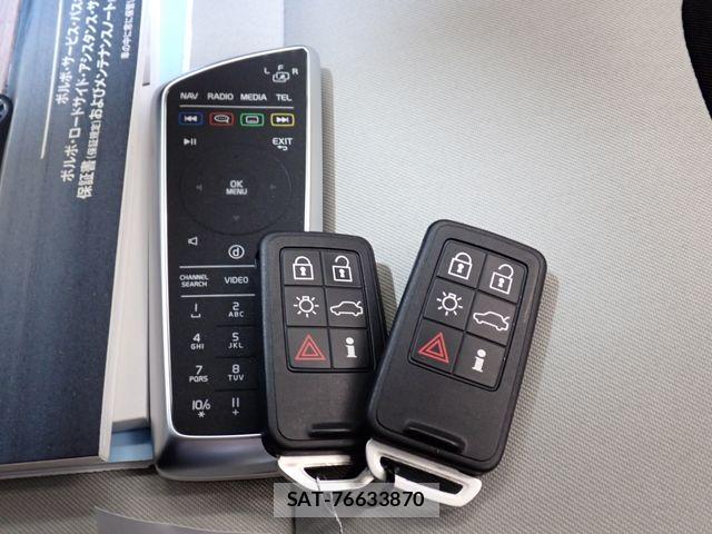 Volvo CROSS COUNTRY 2019-09 8247085-27