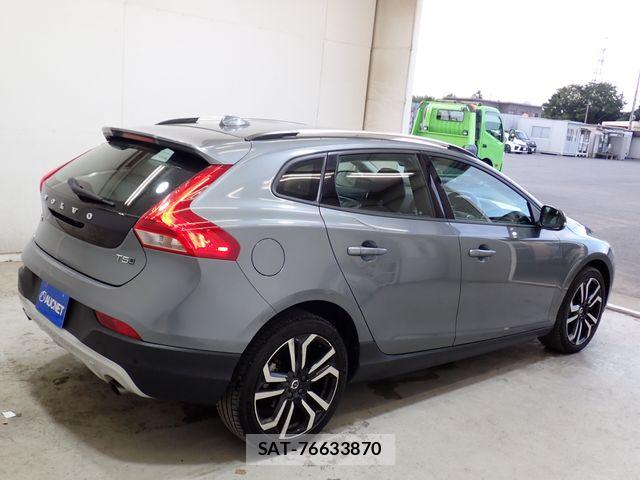 Volvo CROSS COUNTRY 2019-09 8247085-7