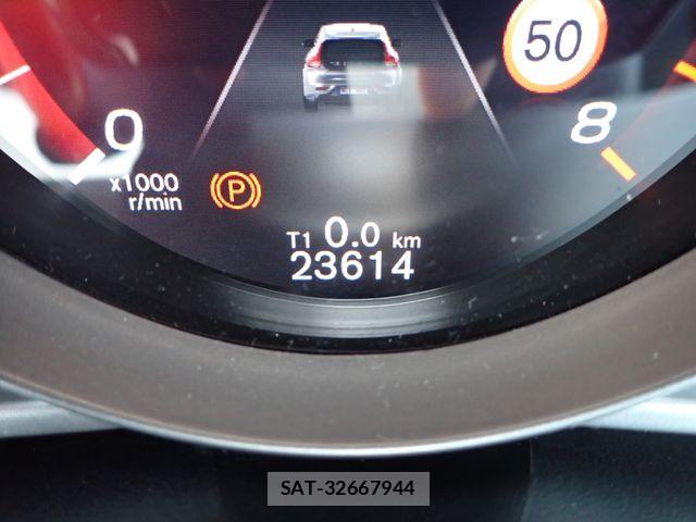 Volvo CROSS COUNTRY 2018-06 8247087-10