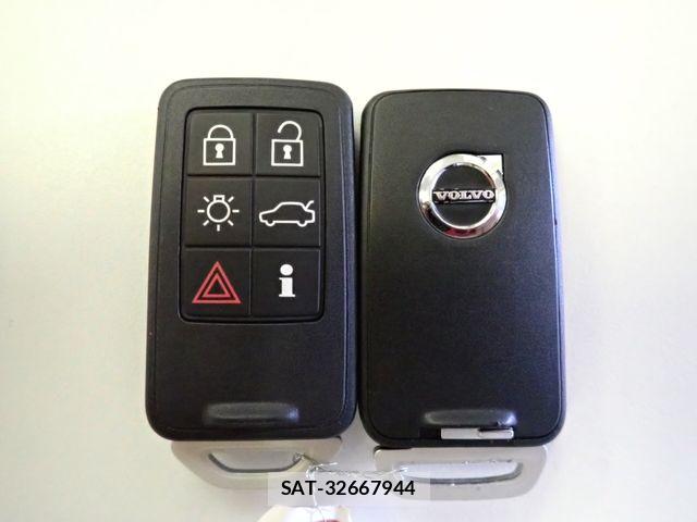 Volvo CROSS COUNTRY 2018-06 8247087-24
