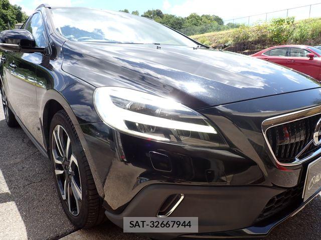 Volvo CROSS COUNTRY 2018-06 8247087-8