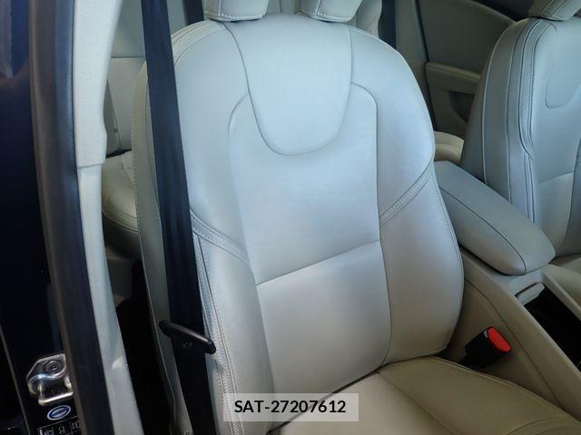 Volvo CROSS COUNTRY 2018-01 8528074-20