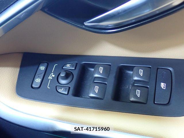 Volvo CROSS COUNTRY 2017-06 8528072-18