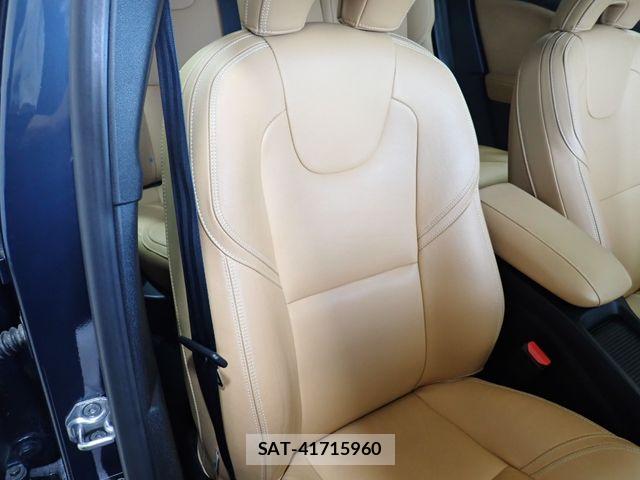 Volvo CROSS COUNTRY 2017-06 8528072-20