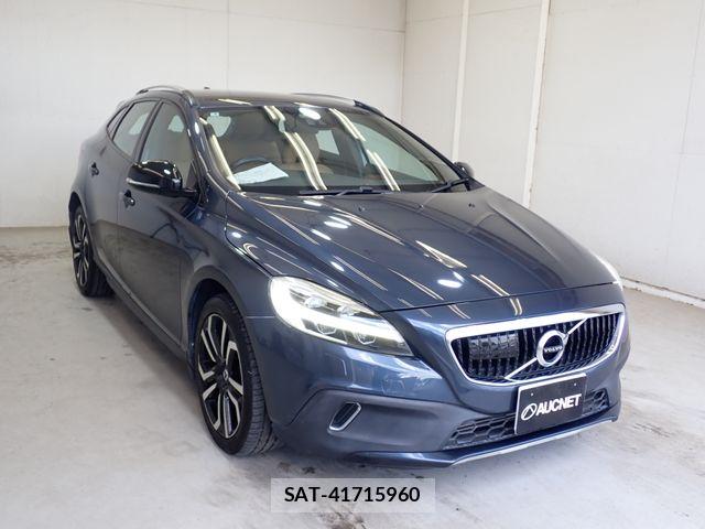 Volvo CROSS COUNTRY 2017-06 8528072-3