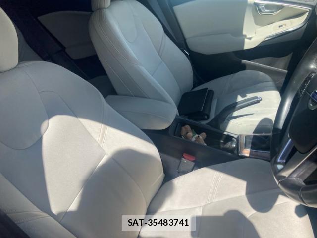 Volvo CROSS COUNTRY 2013-09 8563991-12