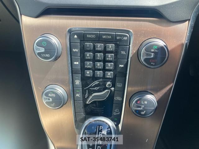 Volvo CROSS COUNTRY 2013-09 8563991-21