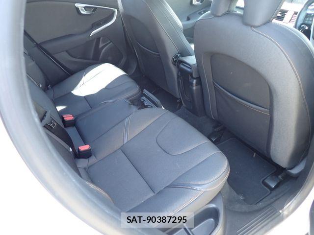 Volvo CROSS COUNTRY 2017-09 8563990-24