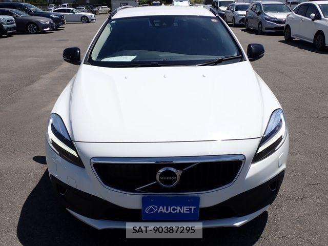 Volvo CROSS COUNTRY 2017-09 8563990-4