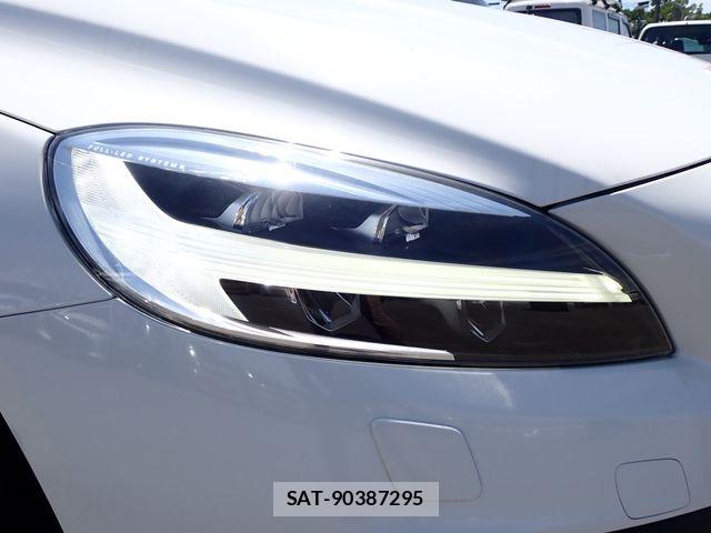 Volvo CROSS COUNTRY 2017-09 8563990-7