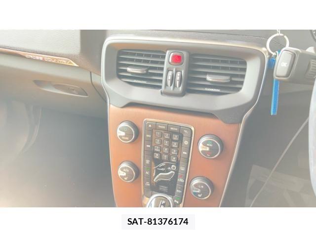 Volvo CROSS COUNTRY 2018-03 8563992-17
