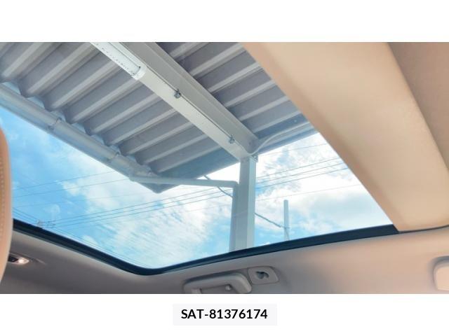 Volvo CROSS COUNTRY 2018-03 8563992-25