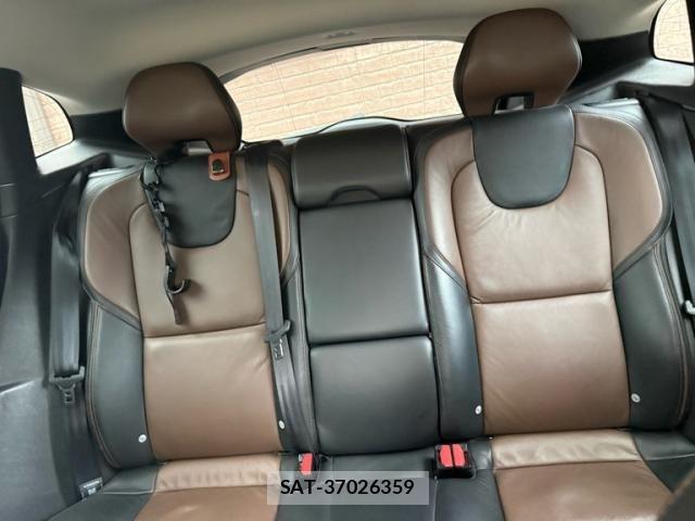 Volvo CROSS COUNTRY 2013-12 8662236-9