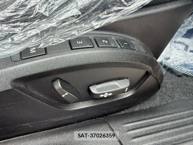 Volvo CROSS COUNTRY 2013-12 8662236-13