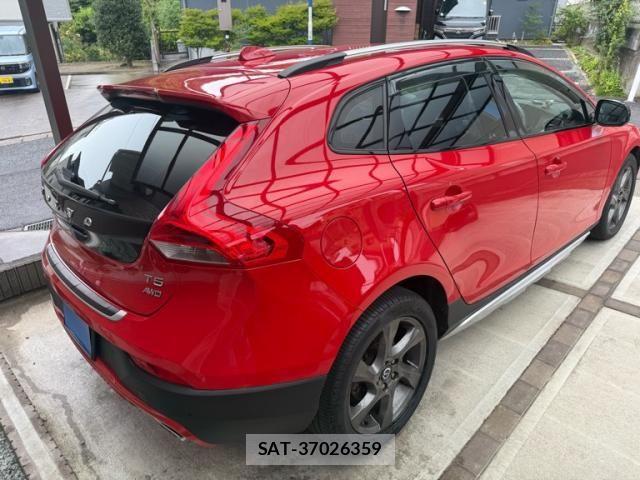 Volvo CROSS COUNTRY 2013-12 8662236-3