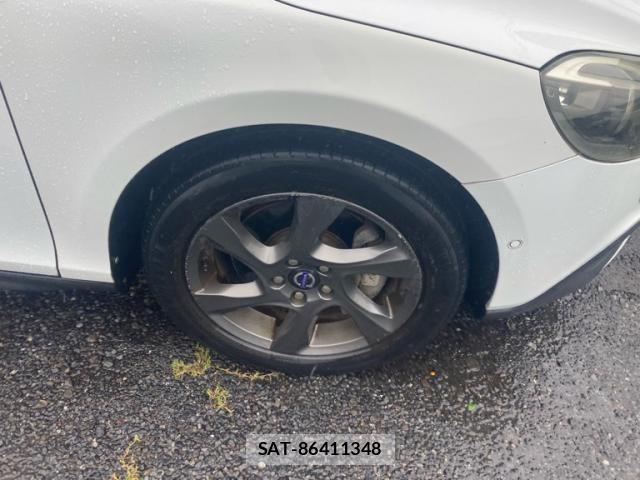 Volvo CROSS COUNTRY 2014-01 8746669-10