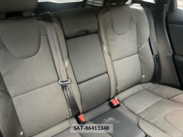 Volvo CROSS COUNTRY 2014-01 8746669-18