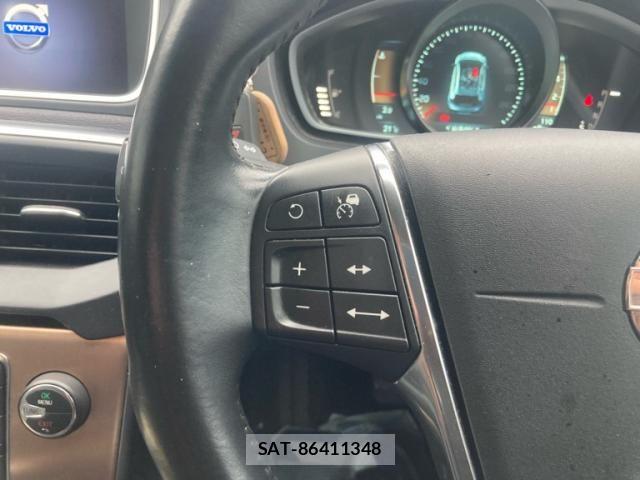Volvo CROSS COUNTRY 2014-01 8746669-21