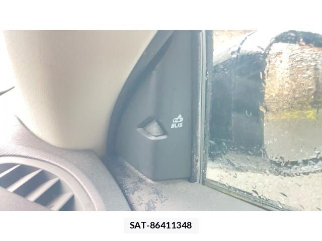 Volvo CROSS COUNTRY 2014-01 8746669-27