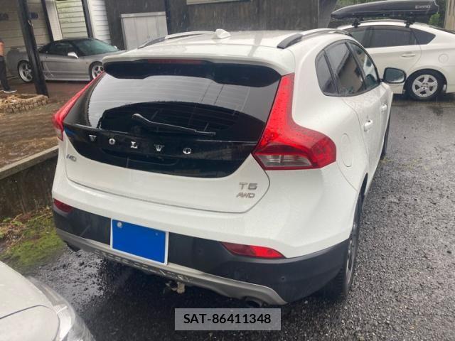 Volvo CROSS COUNTRY 2014-01 8746669-3