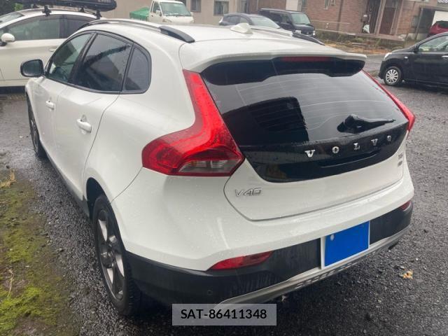 Volvo CROSS COUNTRY 2014-01 8746669-4