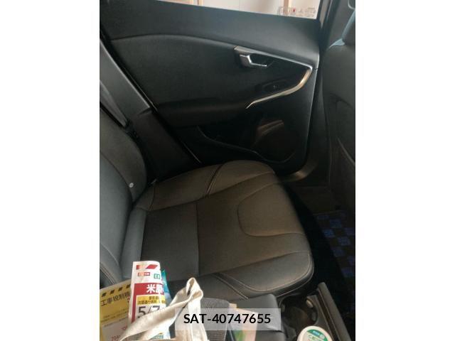 Volvo CROSS COUNTRY 2013-10 8851010-20