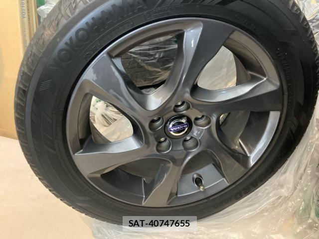 Volvo CROSS COUNTRY 2013-10 8851010-25