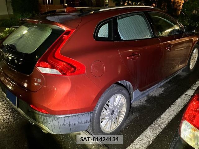 Volvo CROSS COUNTRY 2014-08 8851009-2