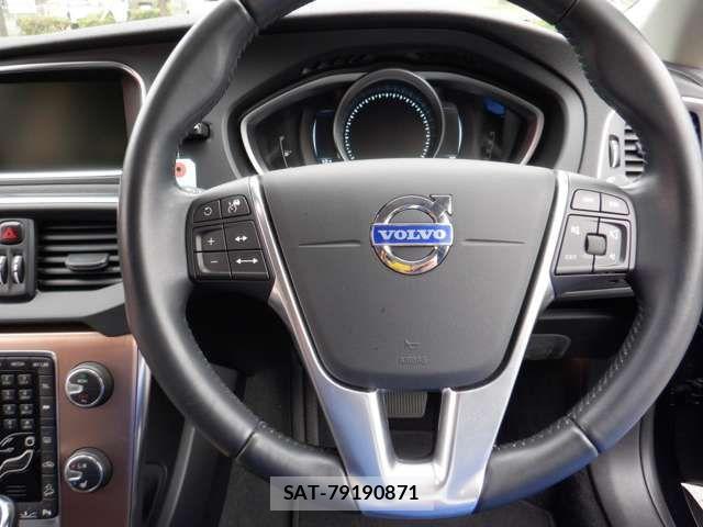 Volvo CROSS COUNTRY 2013-11 8851008-11