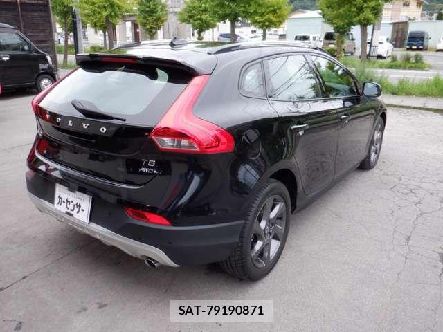Volvo CROSS COUNTRY 2013-11 8851008-3