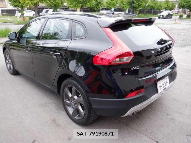 Volvo CROSS COUNTRY 2013-11 8851008-5