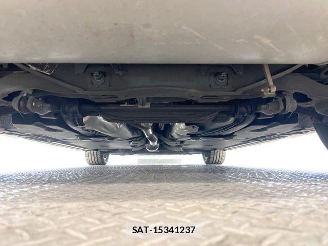 Volvo CROSS COUNTRY 2015-03 8872363-11
