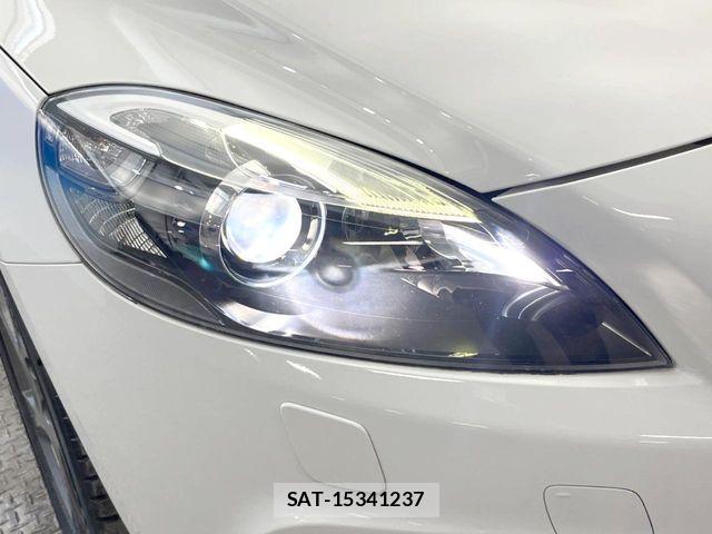 Volvo CROSS COUNTRY 2015-03 8872363-14
