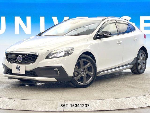 Volvo CROSS COUNTRY 2015-03 8872363-18