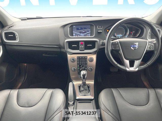 Volvo CROSS COUNTRY 2015-03 8872363-1