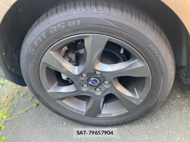 Volvo CROSS COUNTRY 2013-10 8882840-10