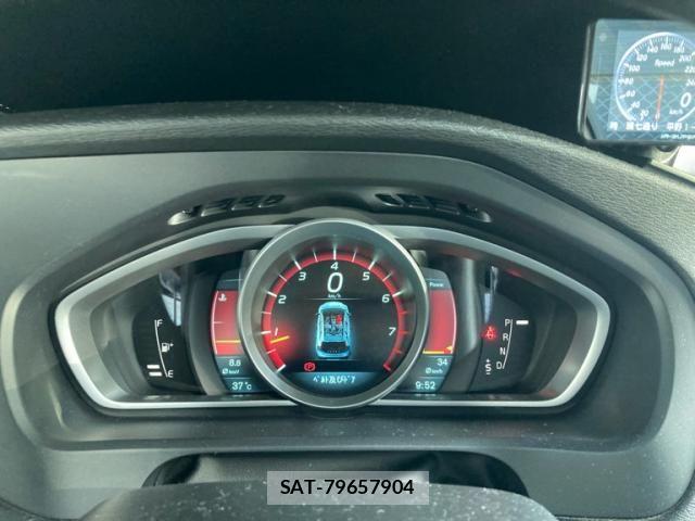 Volvo CROSS COUNTRY 2013-10 8882840-16
