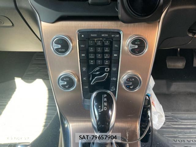 Volvo CROSS COUNTRY 2013-10 8882840-24