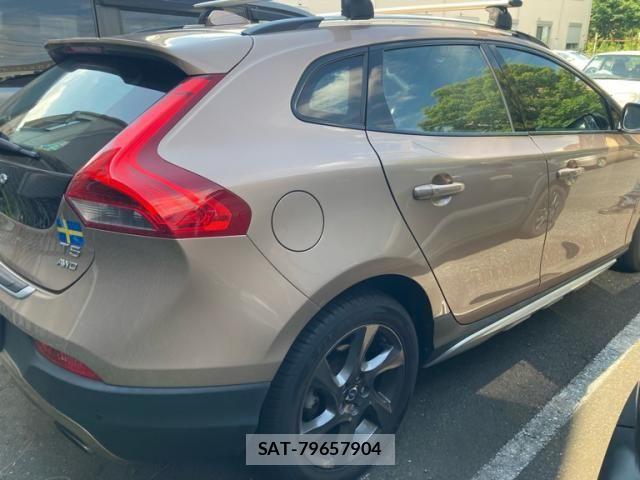Volvo CROSS COUNTRY 2013-10 8882840-5