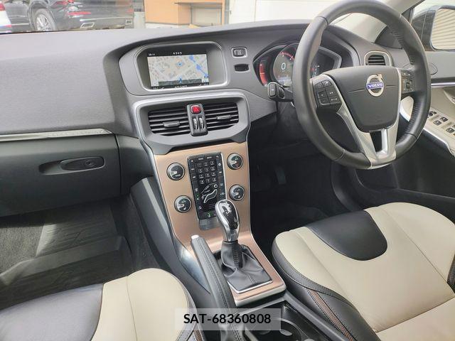 Volvo CROSS COUNTRY 2016-03 8882839-2