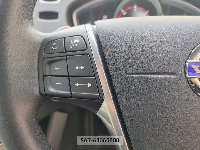 Volvo CROSS COUNTRY 2016-03 8882839-4
