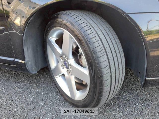 Volvo V50 2012-08 6915029-9