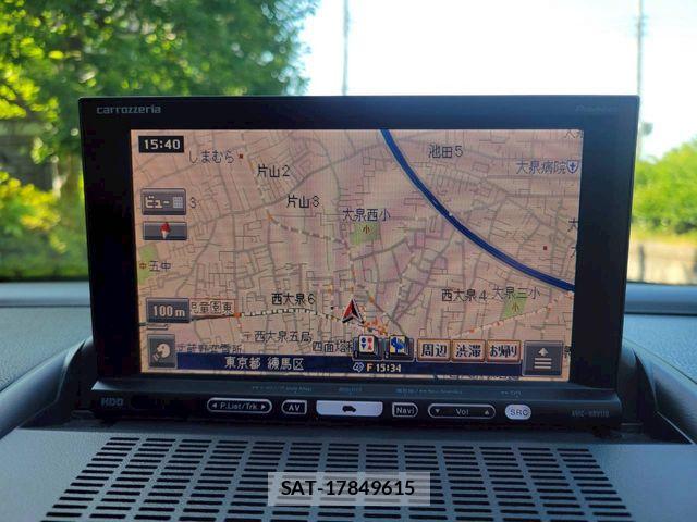 Volvo V50 2012-08 6915029-28